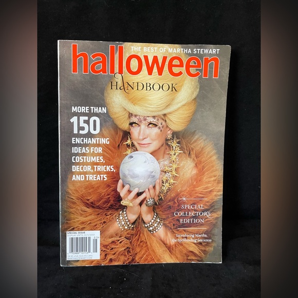 Martha Stewart 2010 Halloween magazine collectors - Picture 1 of 7